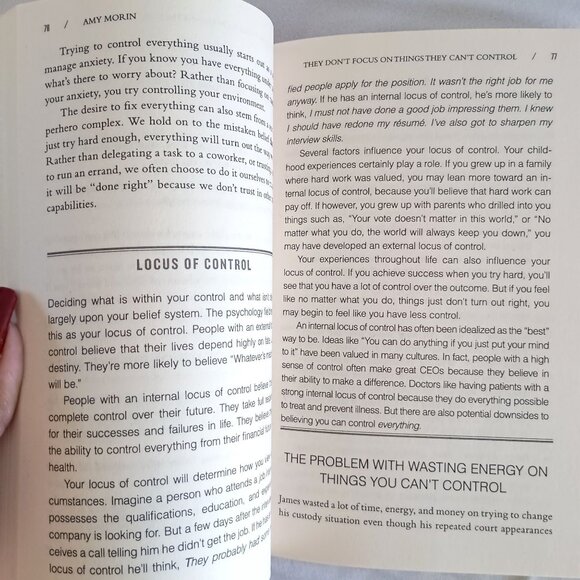 13 Things Mentally Strong People Don’t Do by Amy Morin Paperback Self Help - Picture 6 of 8